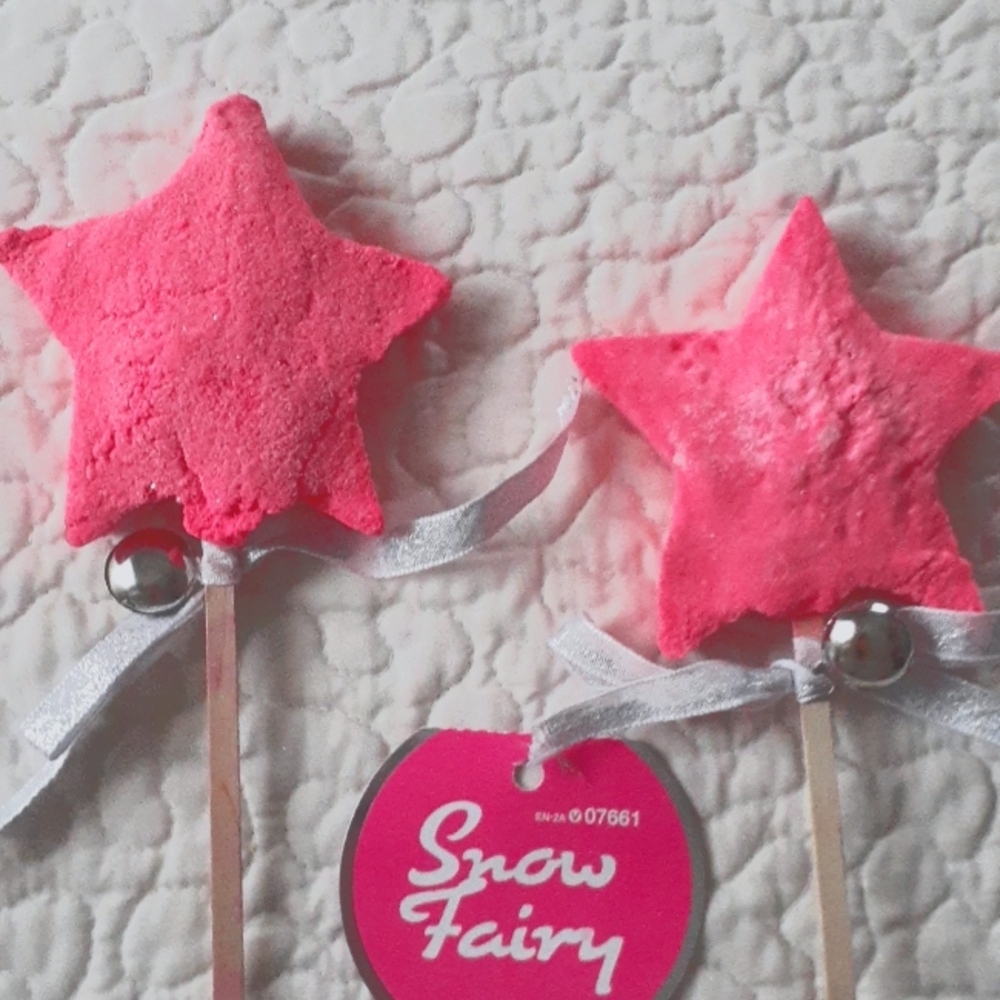 Set of 2 Magic Wand Reusable Bubble Bars in Snow Fairy scent - Picture 4 of 4